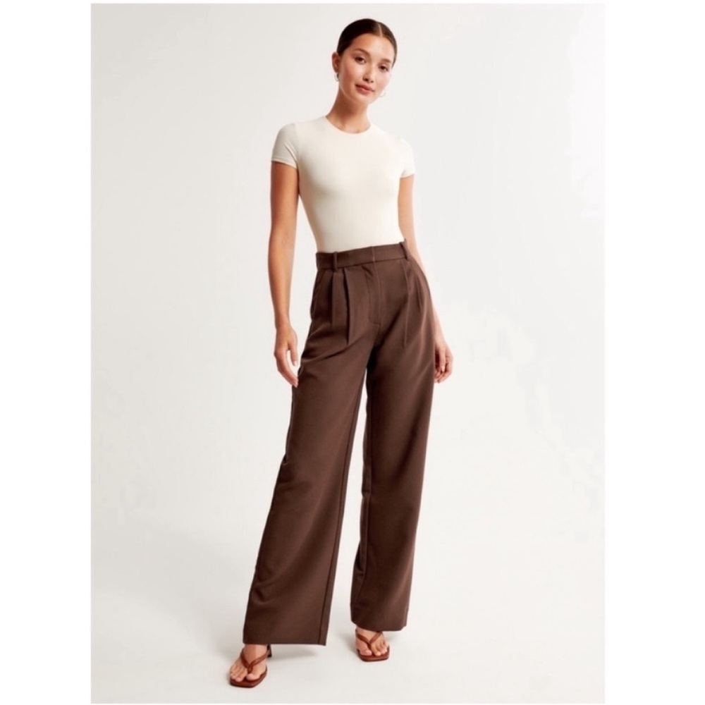 Abercrombie & Fitch Sloane High-Waist Wide-Leg Trousers in Brown